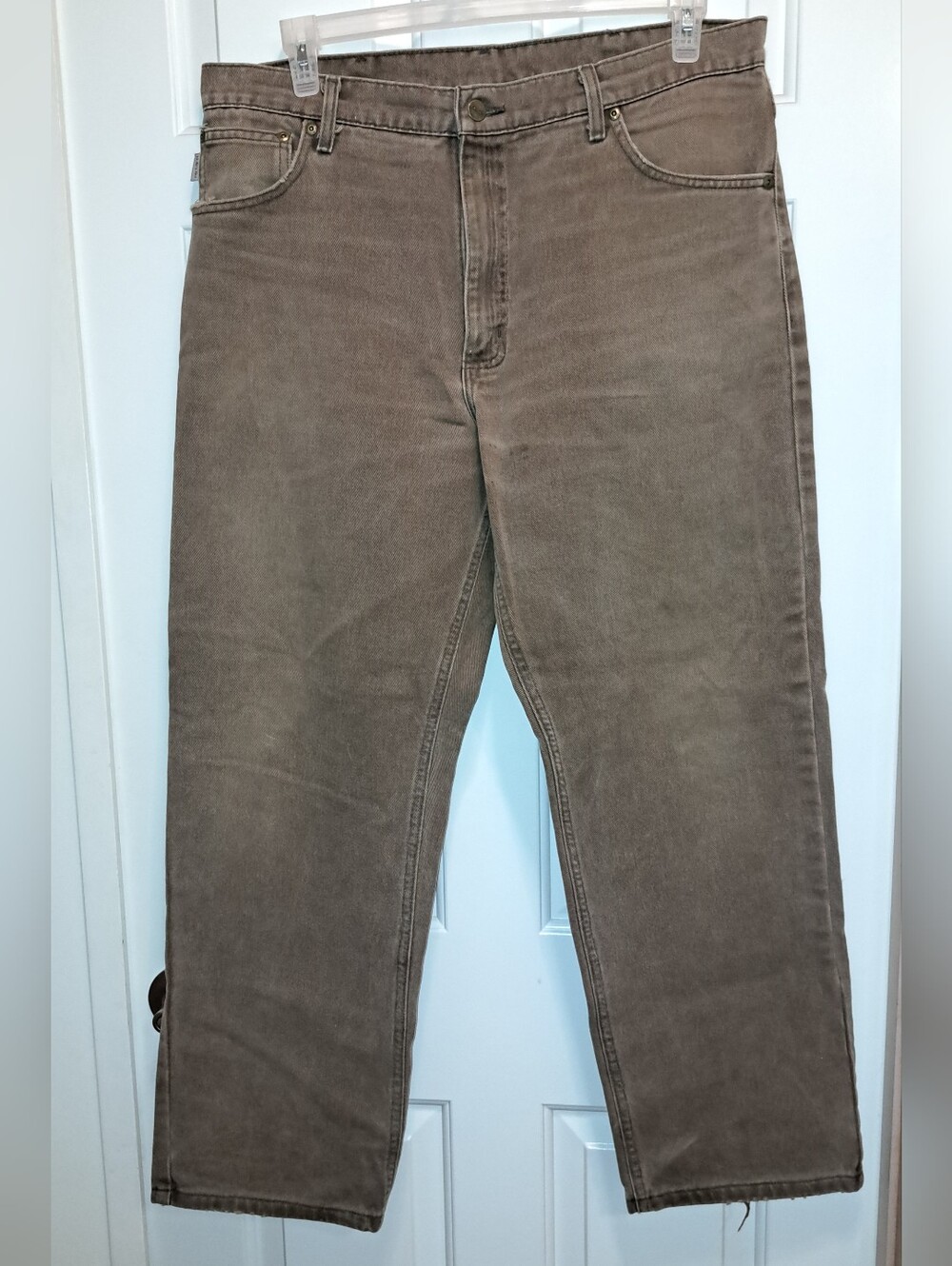 Vintage Straight-Leg Chestnut Carhartt Work Pants, Size 38x30, Model B22CHT
